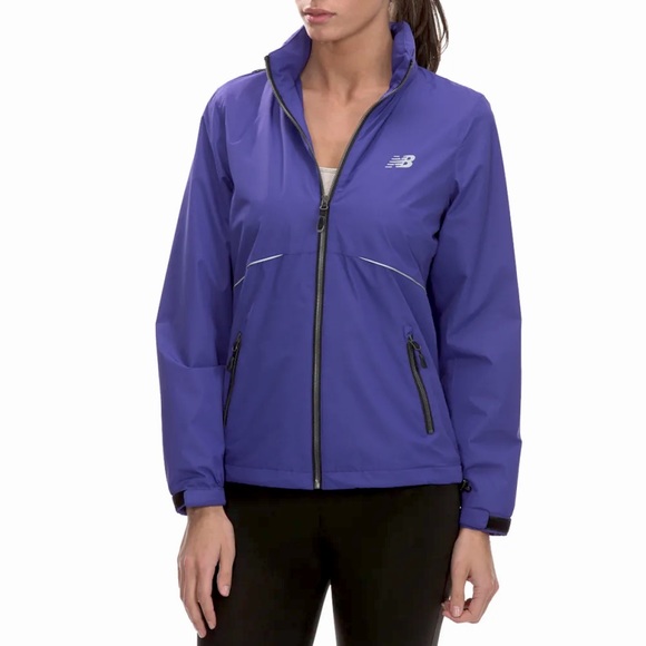 New Balance Women's Mesh-Lined Windjacket - Picture 2 of 5